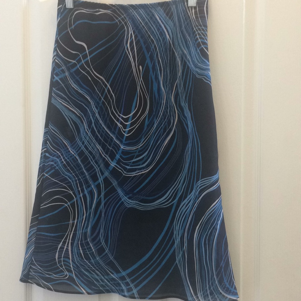 FINAL MARKDOWN Lavender Ladies lined skirt medium